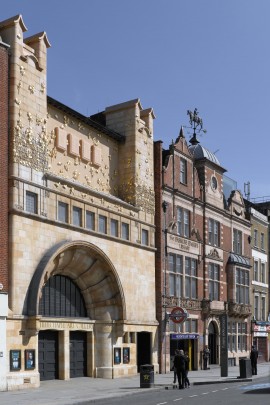 Whitechapel Gallery facade angle