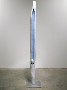 Louise Bourgeois, Untitled, 1947-49, Bronze painted white and blue, stainless steel 173.4 x 30.5 x 30.5 cm ©The Easton Foundation/VAGA, New York/ DACS, London 2017