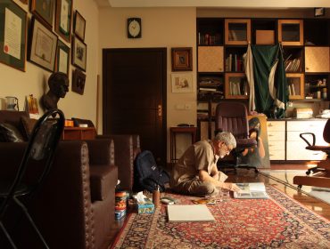 IMAGE 1_SAEED AKHTAR in his studio lahore 2016