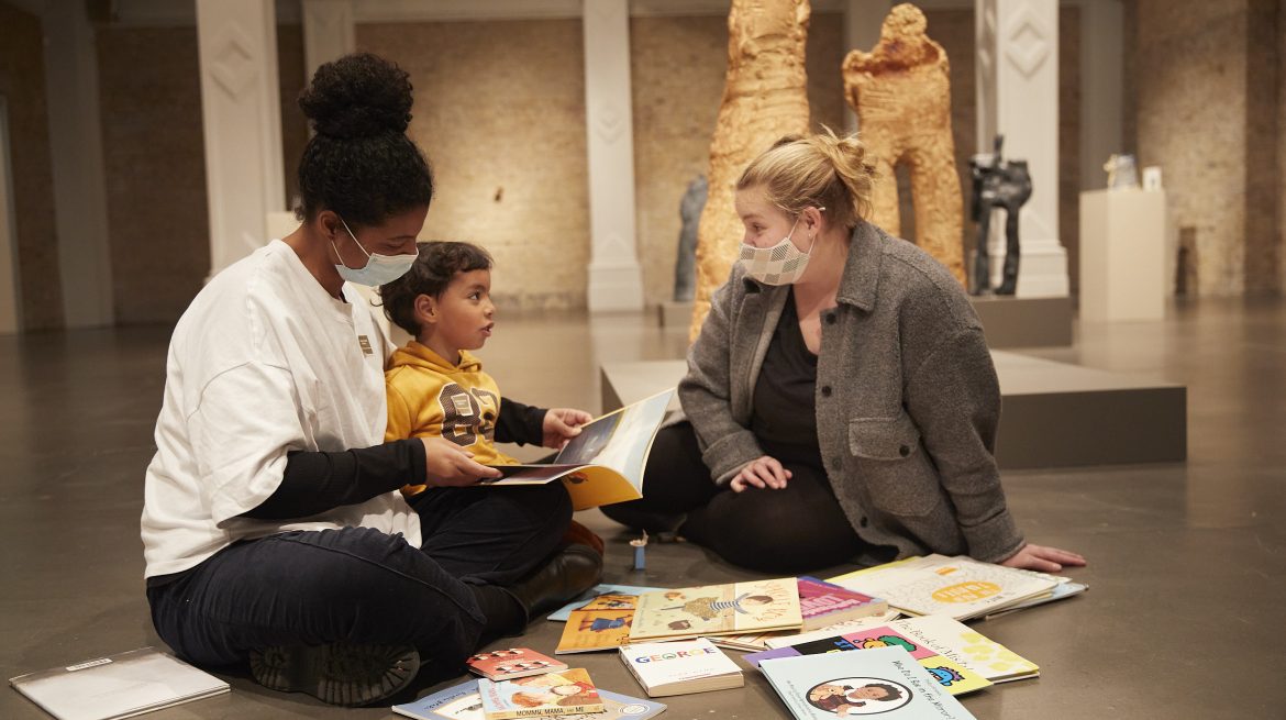 Reading is Fundamental photo by Manuel Vason (1)