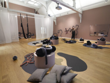 Sculpting_Conversations_Image_by_Manuel_Vason_for_Whitechapel_Gallery14