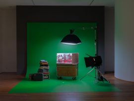 green screen set installation