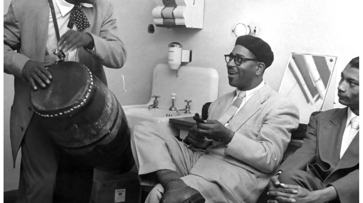 Chano Pozo and Dizzy Gillespie by Allan Grant (1)